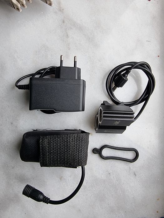 Вело фара SolarStorm