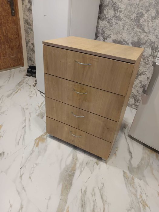 Продам комод для речей