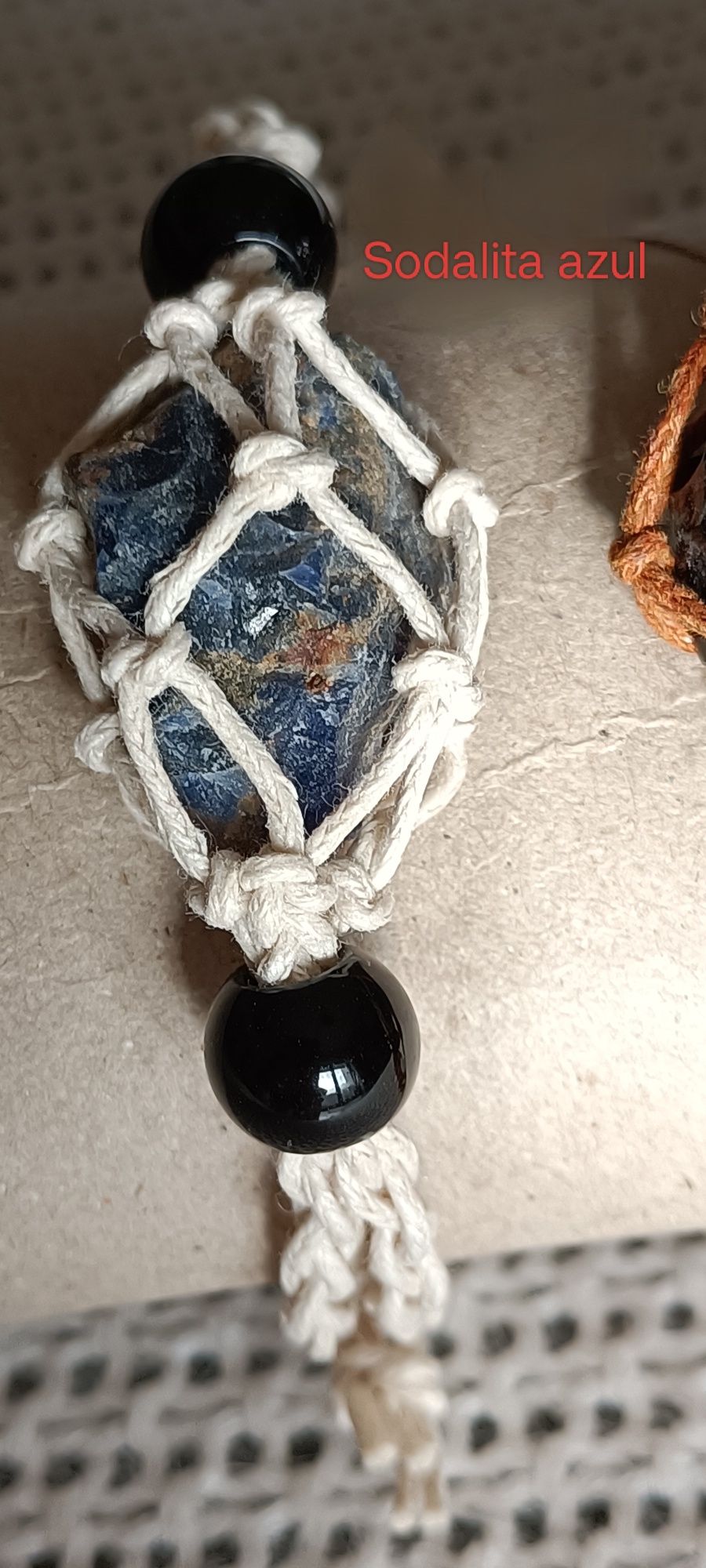 Pulseiras com pedras naturais