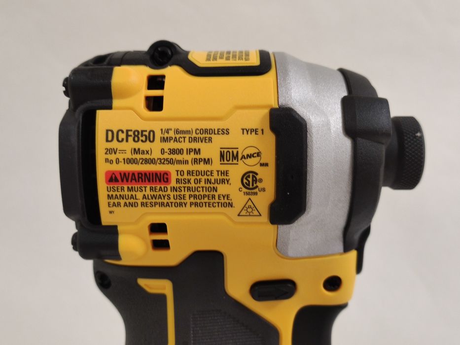 Компактний імпульсний шуруповерт DeWALT DCF850P1 XR 20Vmax Atomic