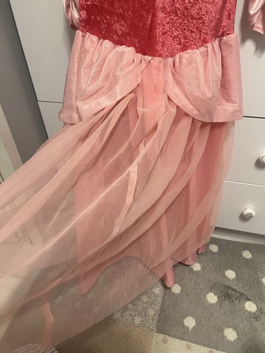 Sukienka ksiezniczki przebranie 134-140