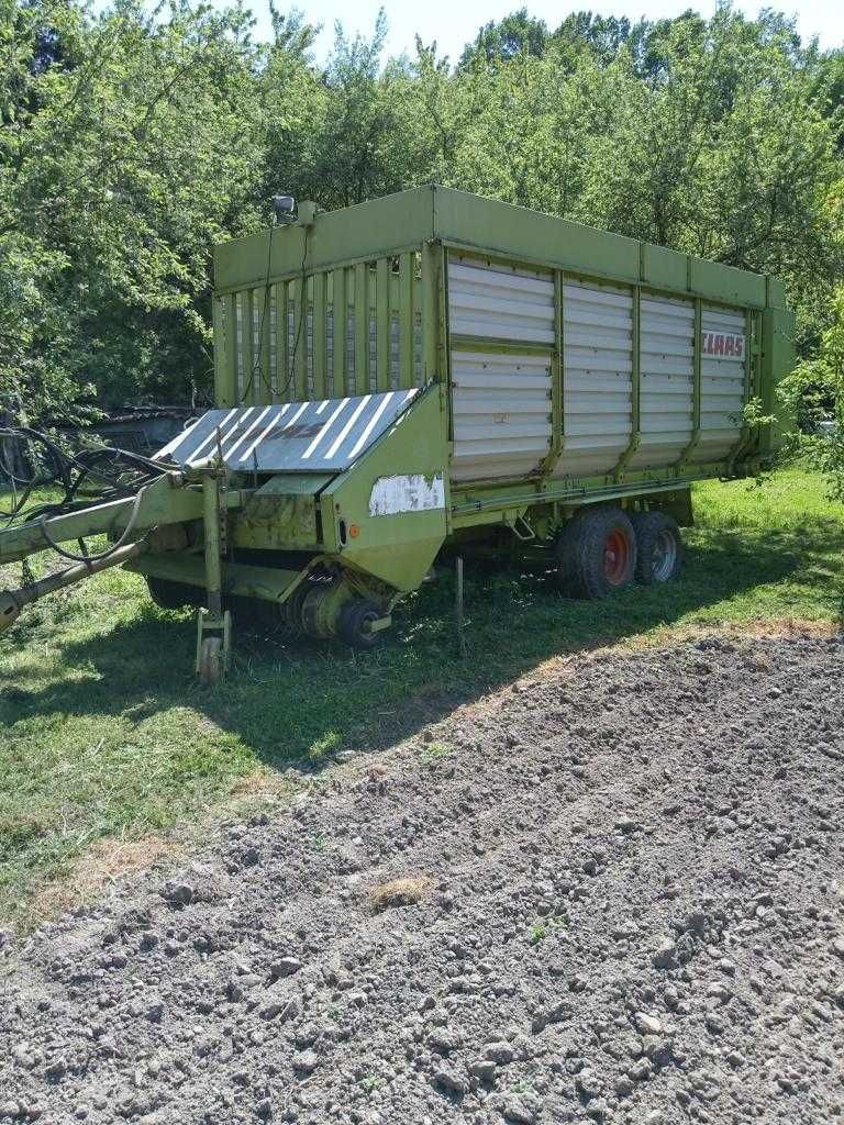 Przyczepa samozbierająca Claas Sprint 445S Tandem