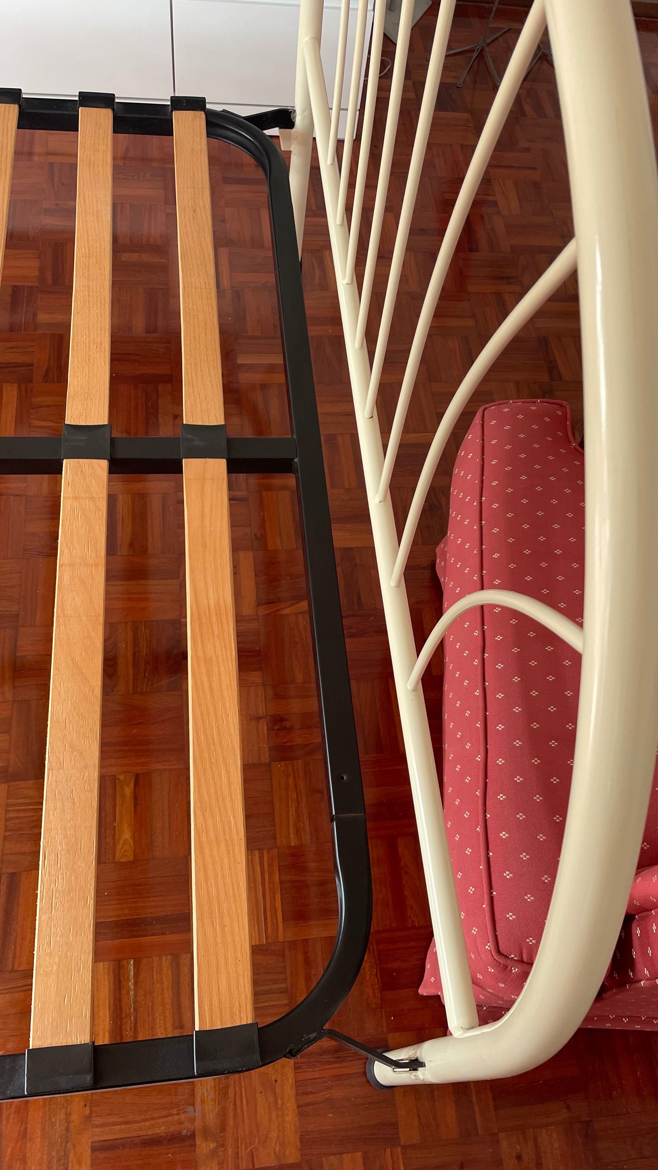 Cama de Casal Metálica