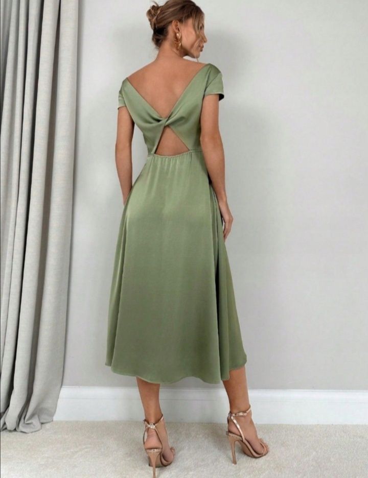 Elegancka sukienka satynowa szalwia wesele XS