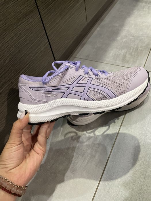 Asics кросівки дуже гарні