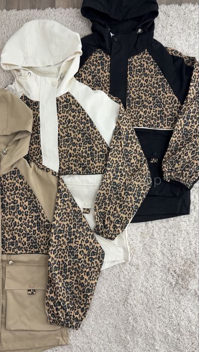 Жіноча вітровка з лео принтом