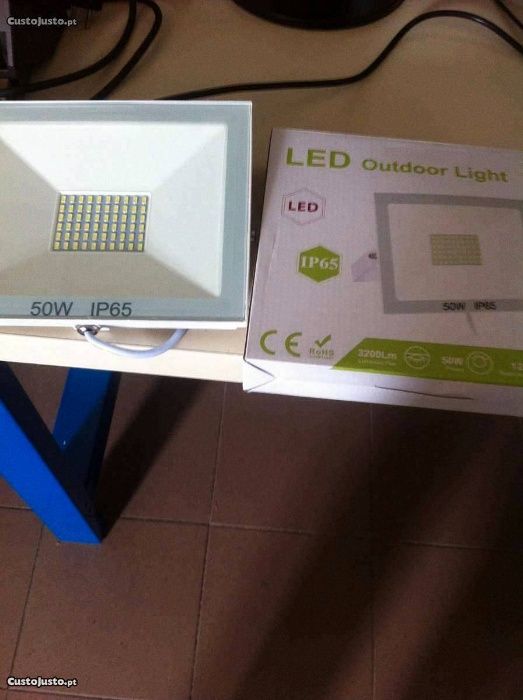 Projectores de Leds 50W 3200 lumens p/ exterior novos