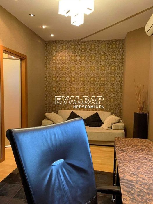Сдам 4 к.кв  - 190 м2, Новострой, ЖК Азарин, Отакара Яроша 16-Б