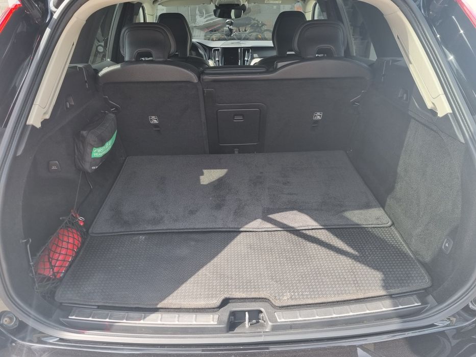 VOLVO XC 60 2.0 B4 D MILD fv vat 23
HYBRID MR`18 E6