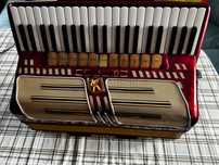Akordeon Hohner Atlantic IV Deluxe z Musette