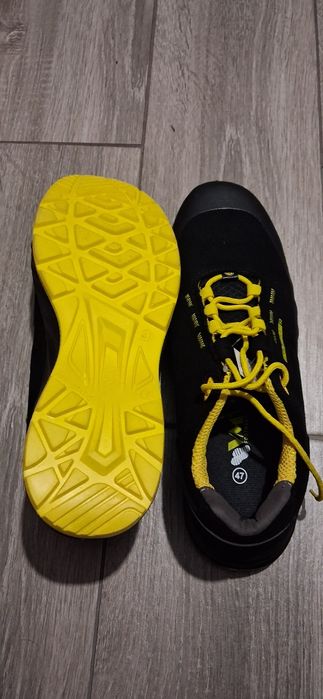 Buty ochronne z blachą