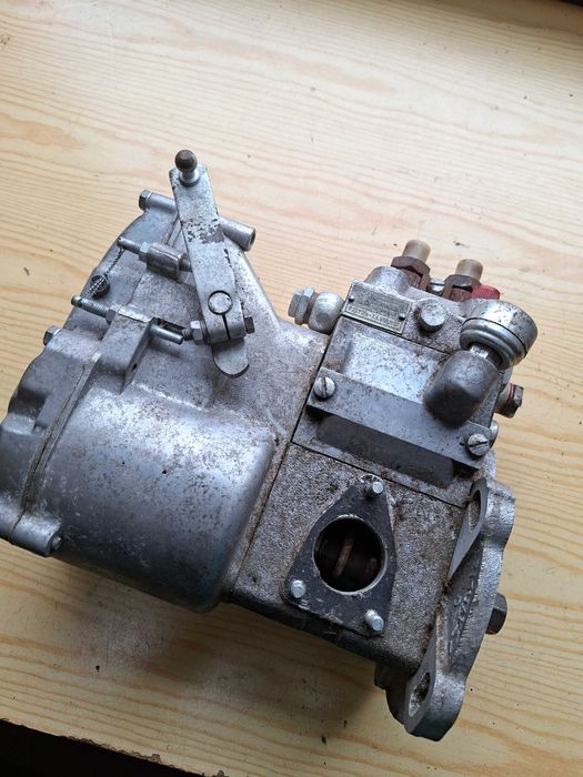 pompa wtryskowa ursus c330 nowa prl oryg