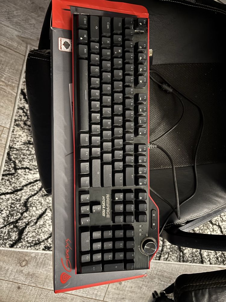Klawiatura mechniczna Rampage Hydra RGB