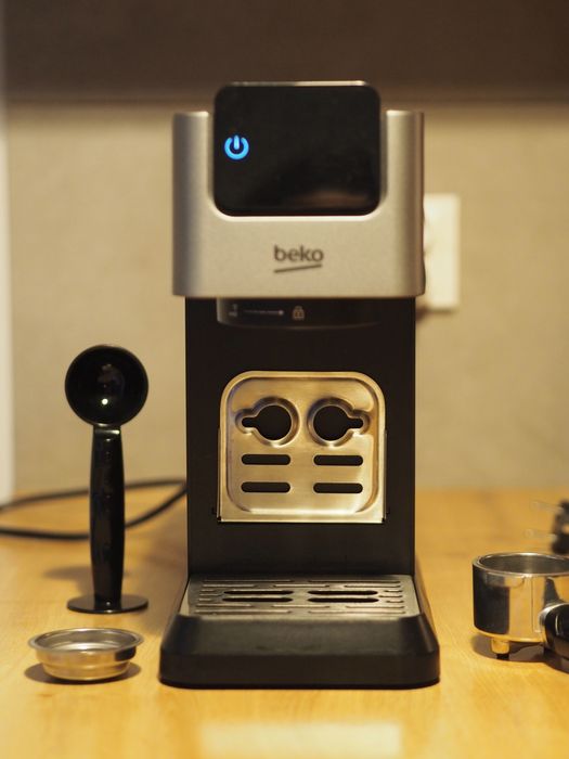 Ekspres kolbowy ciśnieniowy Beko CaffeExperto