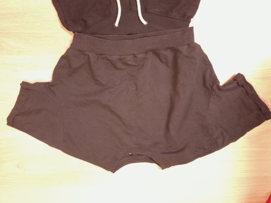 костюм с шортами