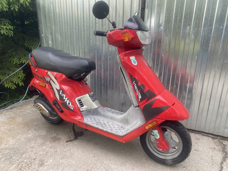 Derbi Vamos R licznik lampa silnik owiewka koło lagi obudowa tlumik