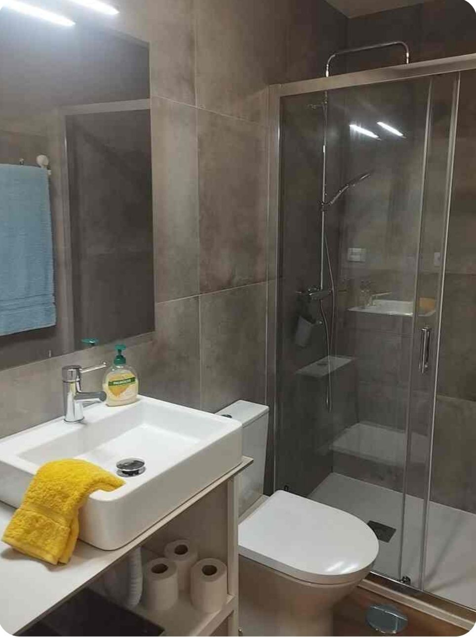 Apartamento T0 em Penafiel.
