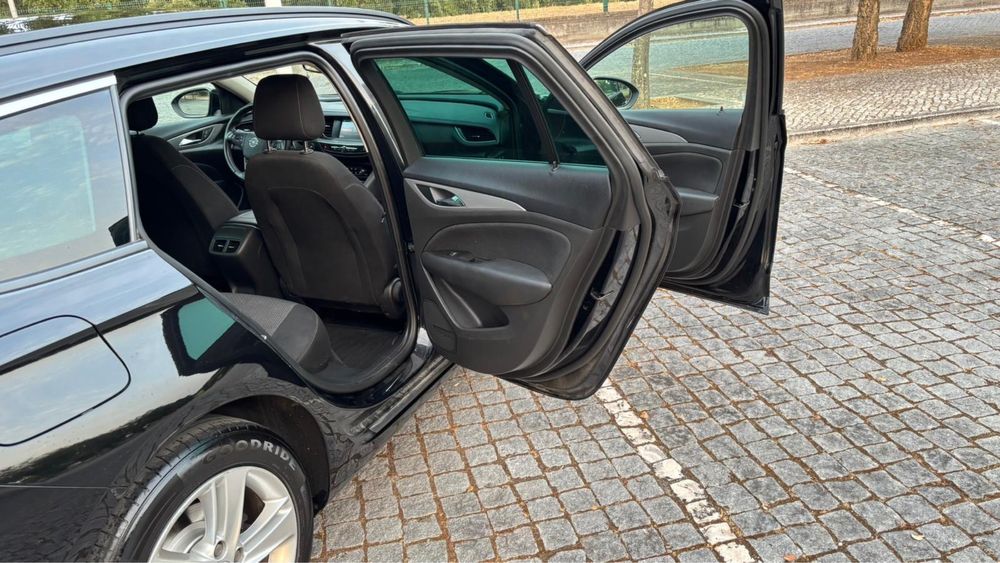 Opel Insignia B 1.6 EcotecD
