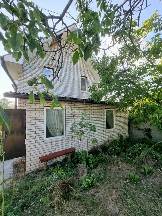 Продаж 2-поверхового цегляного будиноку м. Українка, вул. Приозерна