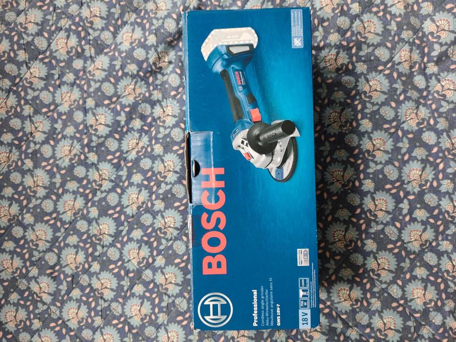 Zestaw BOSCH wkrętarka, szlifierka kątowa, młotowiertarka udarowa