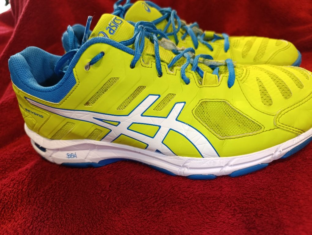 Asics 42 Asics buty do biegania 42 halówki  42 buty sportowe 42