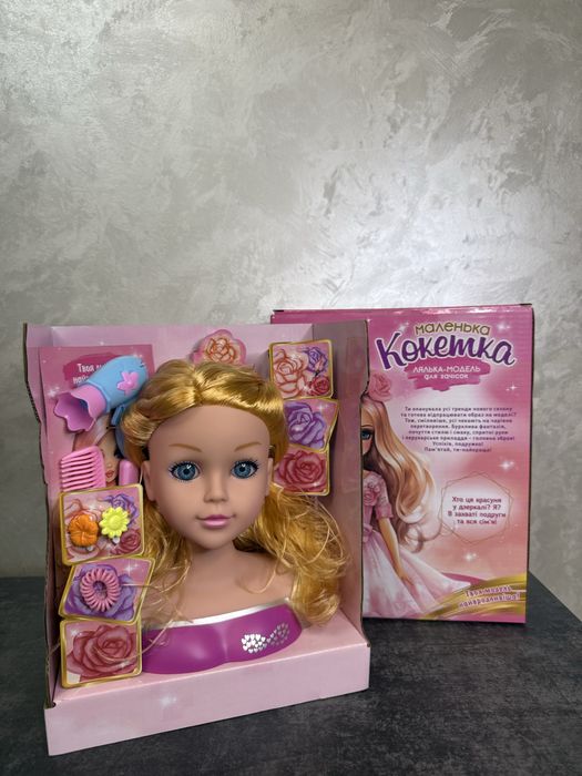 Лялька модель для зачісок. Манекен з аксесуарами.