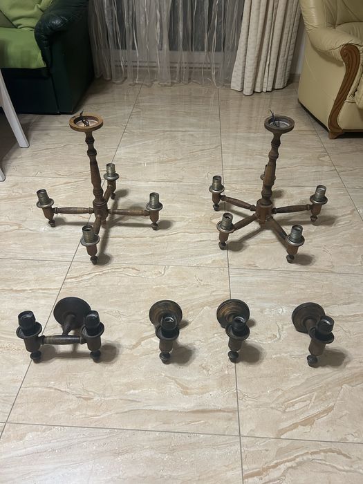 Żyrandole i kinkiety drewniane