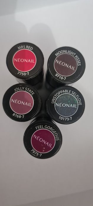 5 lakierów hybrydowych Neonail