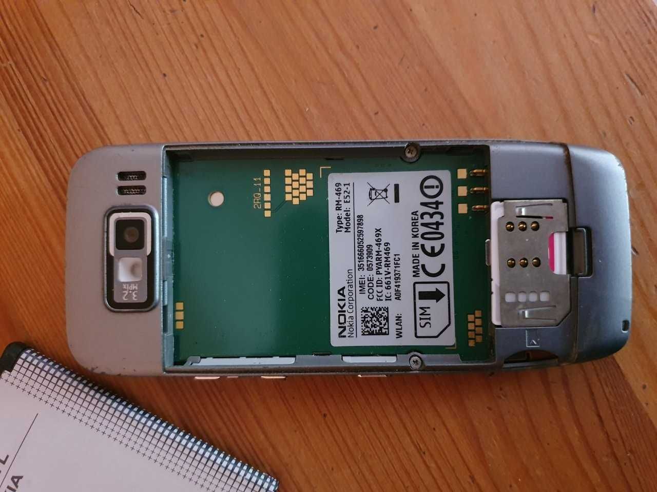Nokia E52 PL z aktywnym Field Test Mode/diagnostyka sieci GSM/UMTS