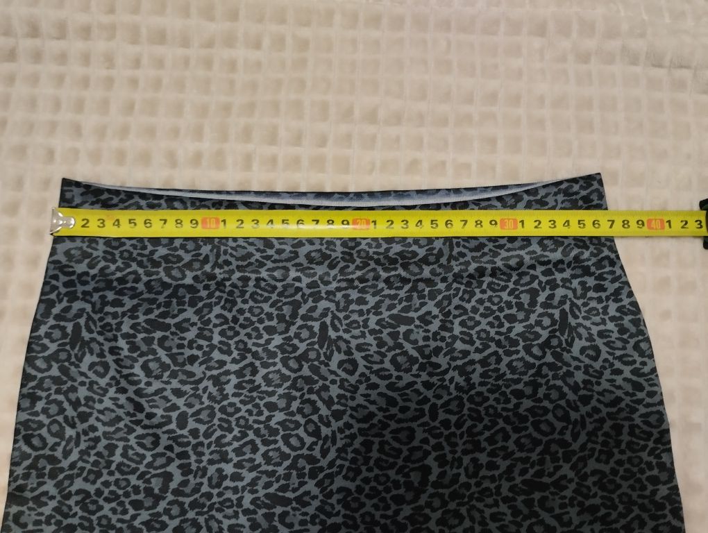 Spodnie legginsy getry w panterkę z wysokim stanem S/M