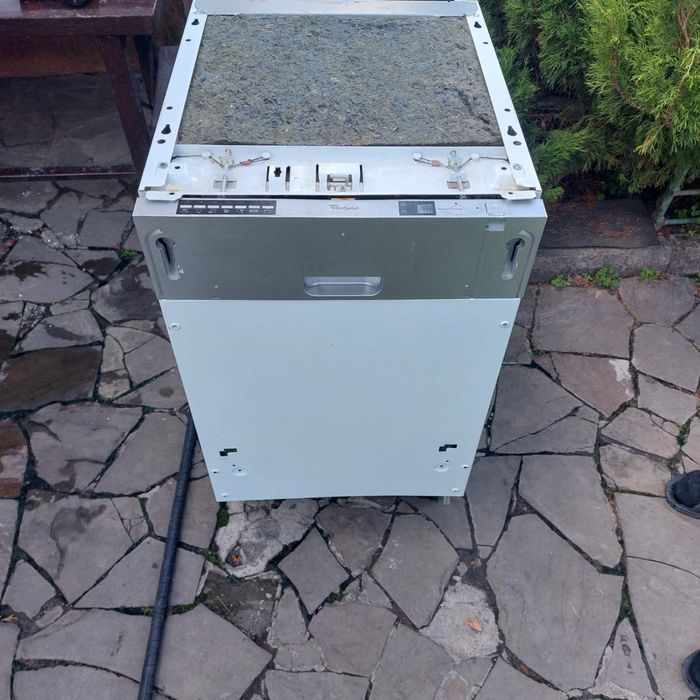Посудомийна машина Whirlpool на запчастини