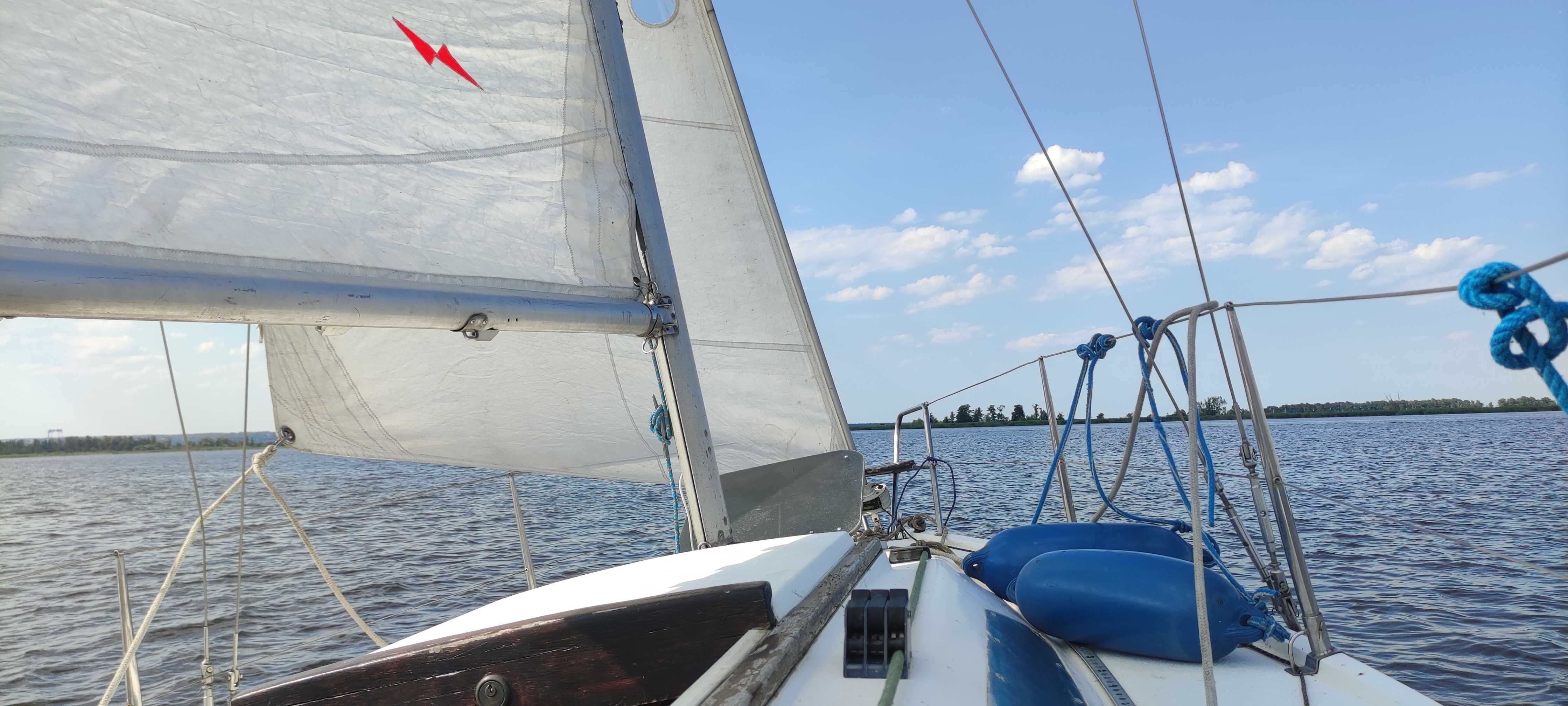 Jach balastowy  żaglowy Cruiser 22 -Stocznia Teligi Szczecin