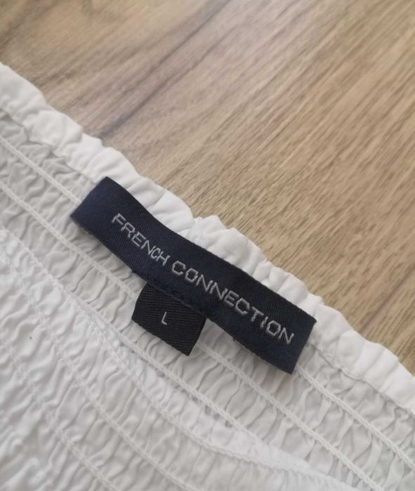 hiszpanka bluzka crop top peplum old money baskinka french connection