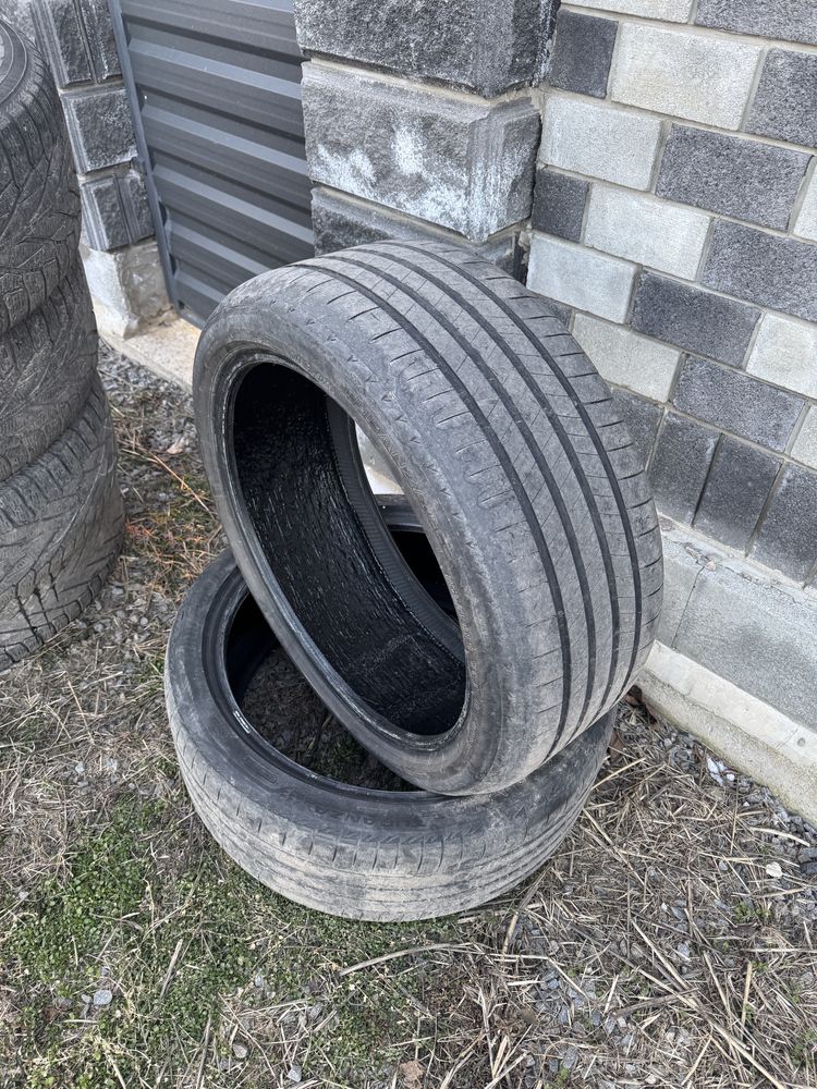 255/40/21 Bridgestone