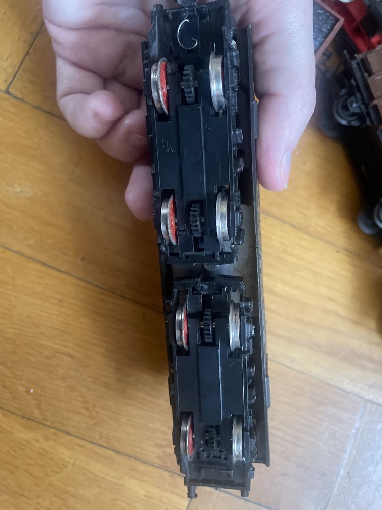 Kolejka Piko lokomotywa elektryczna E44087