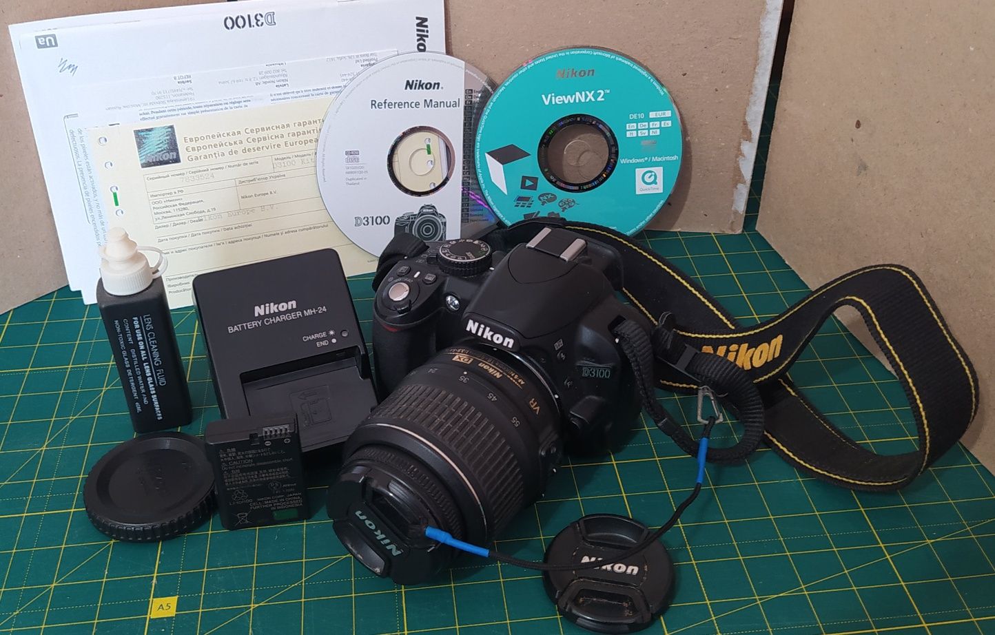Nikon D3100, 18-55 Kit фотоапарат зеркалка з обєктивом