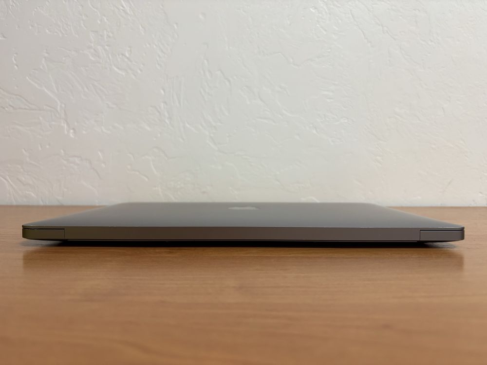 MacBook Air 2020 A2179 i3-10п 13‘ 8/256 Space Grey