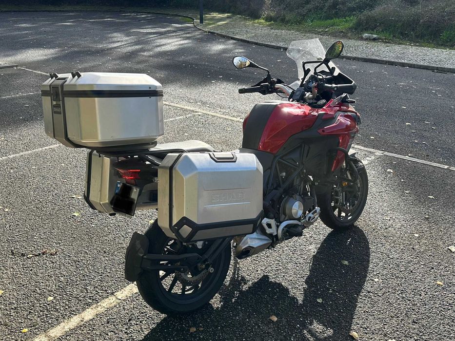 Benelli TRK 502 impecável