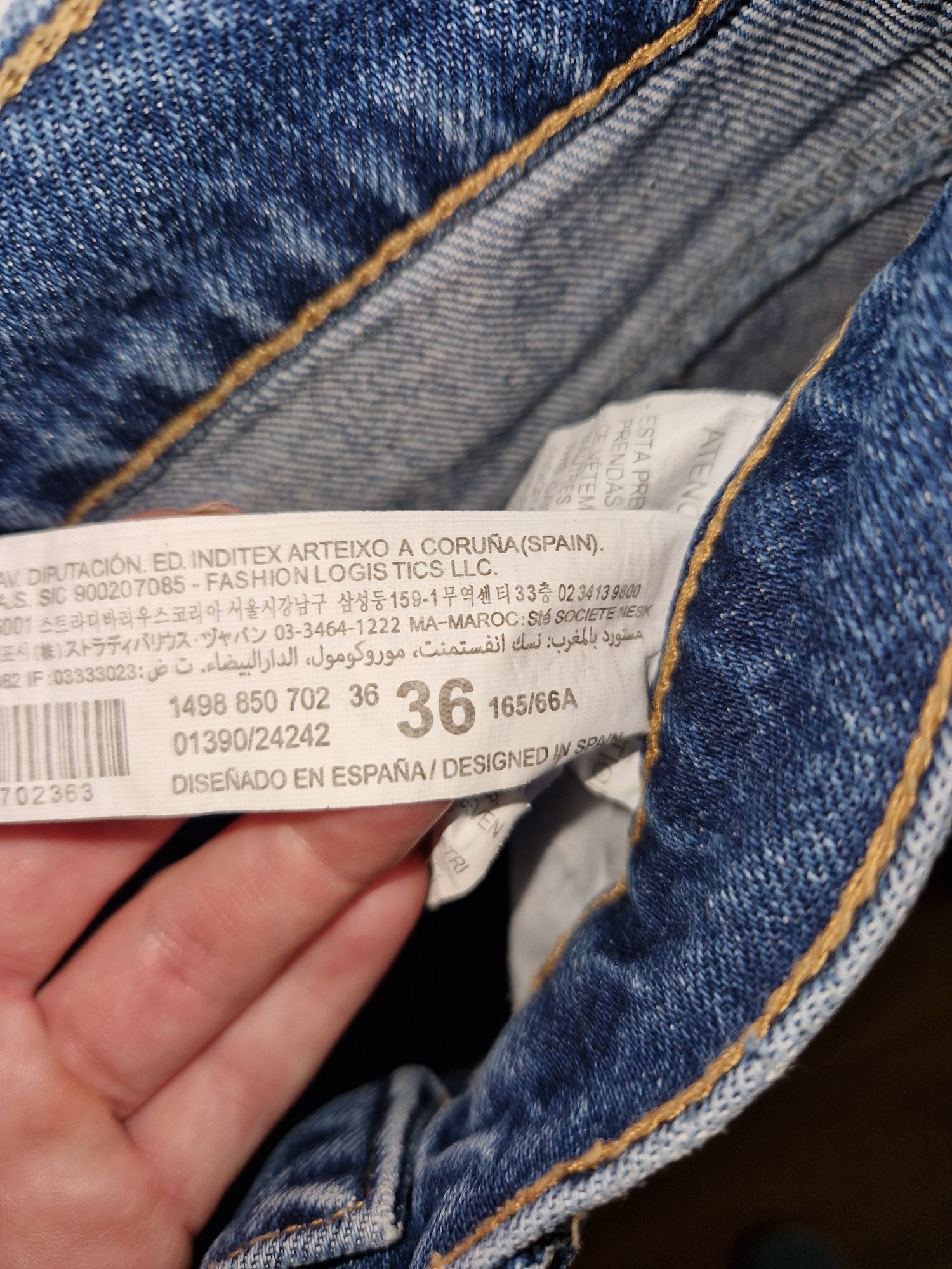 Spodnie jeansy stradivarius rozm.36 prostą nogawka