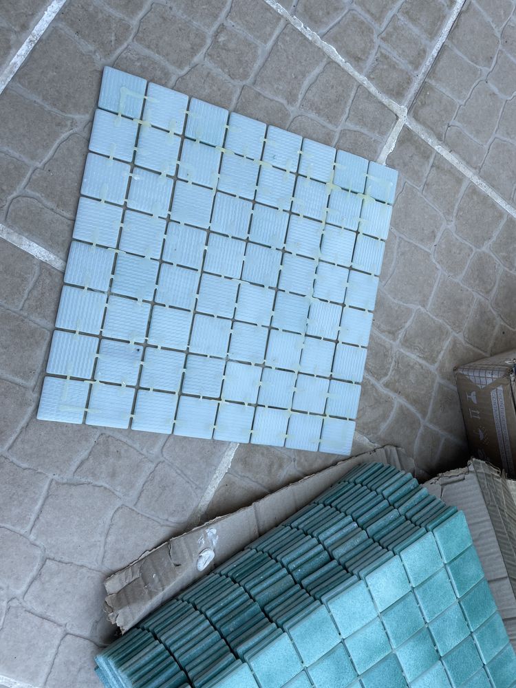 Mosaicos, pastilha de vidro, azulejos