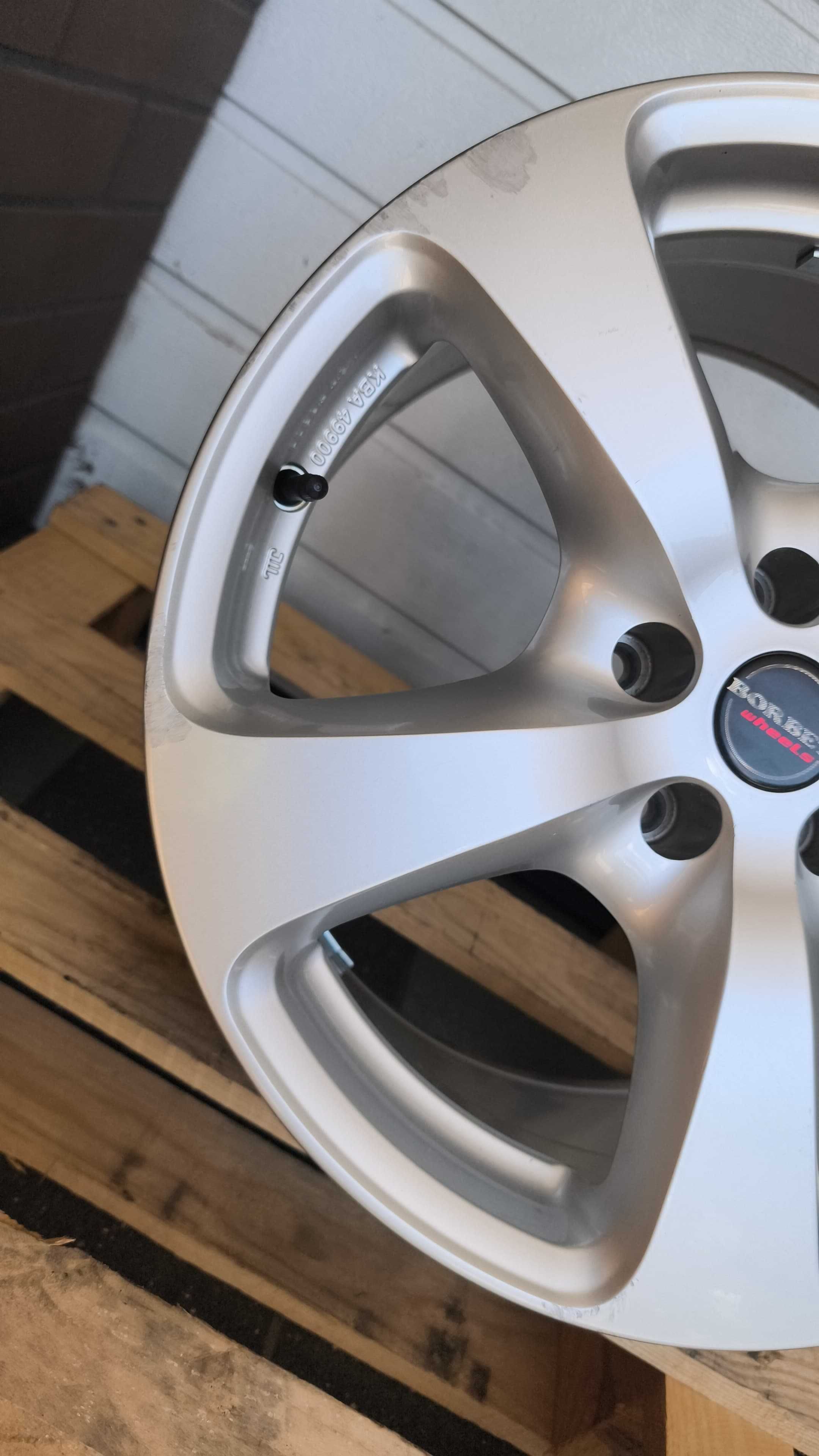 Felgi aluminiowe Borbet 18'' 5x112 ET30 Audi Skoda Bmw Mercedes OL220F