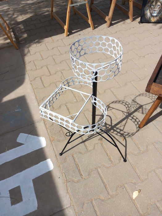 Suporte de flores metalico, forma em coração, antigo