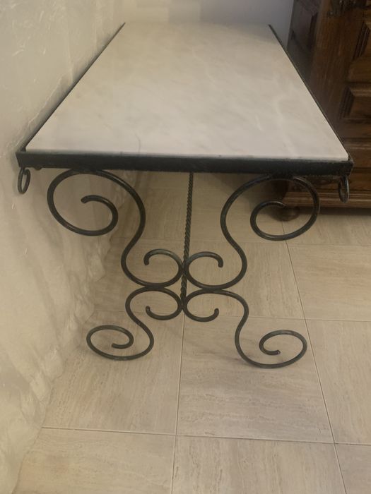 Mesa Centro preta de ferro e mármore