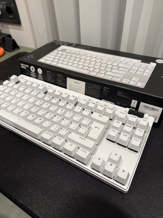 Клавіатура Logitech Pro X TKL Rapid