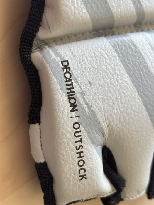 Mitenes de Cardio Boxing 100 OUTSHOCK  Usadas 1 vez – Excelente estado