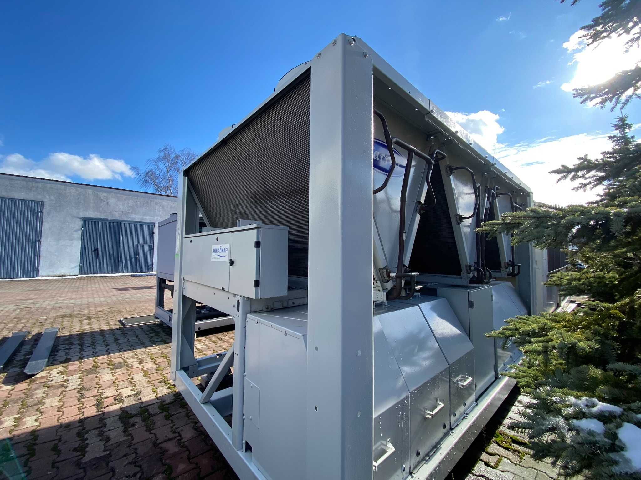 Agregat wody lodowej chiller Carrier 30RB0402 o wydajności 400 kW