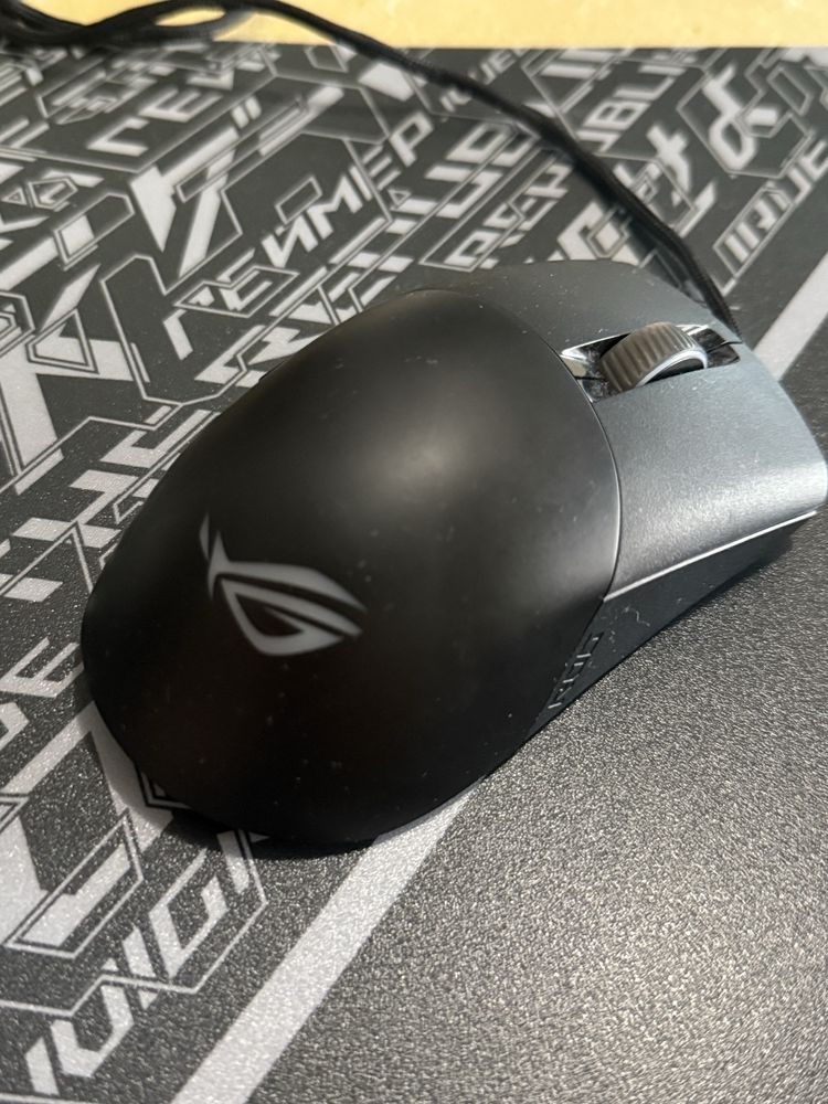 Rato Asus Rog Keris