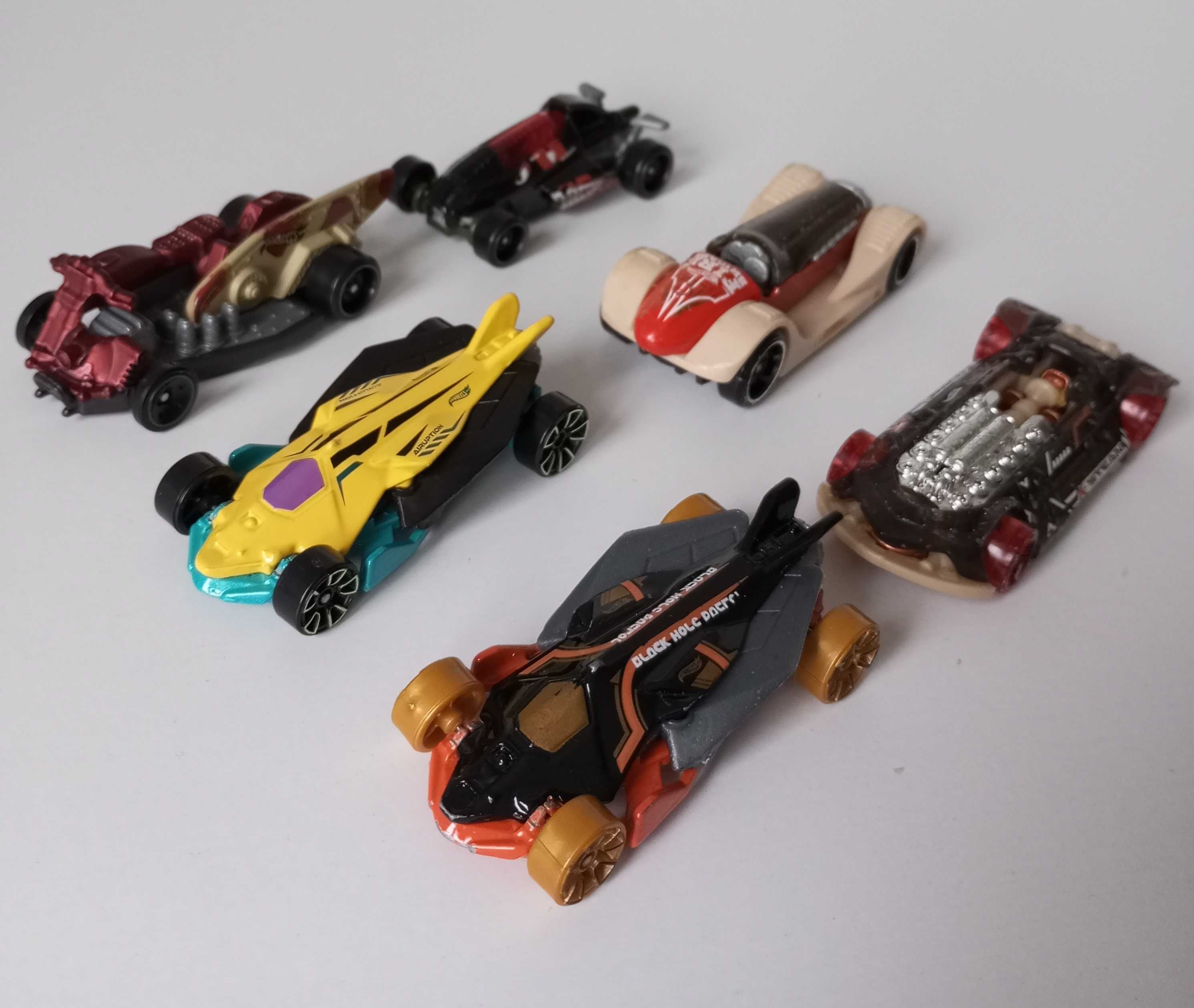 Машинки Hot Wheels Mattel металлические 6 штук комплектом