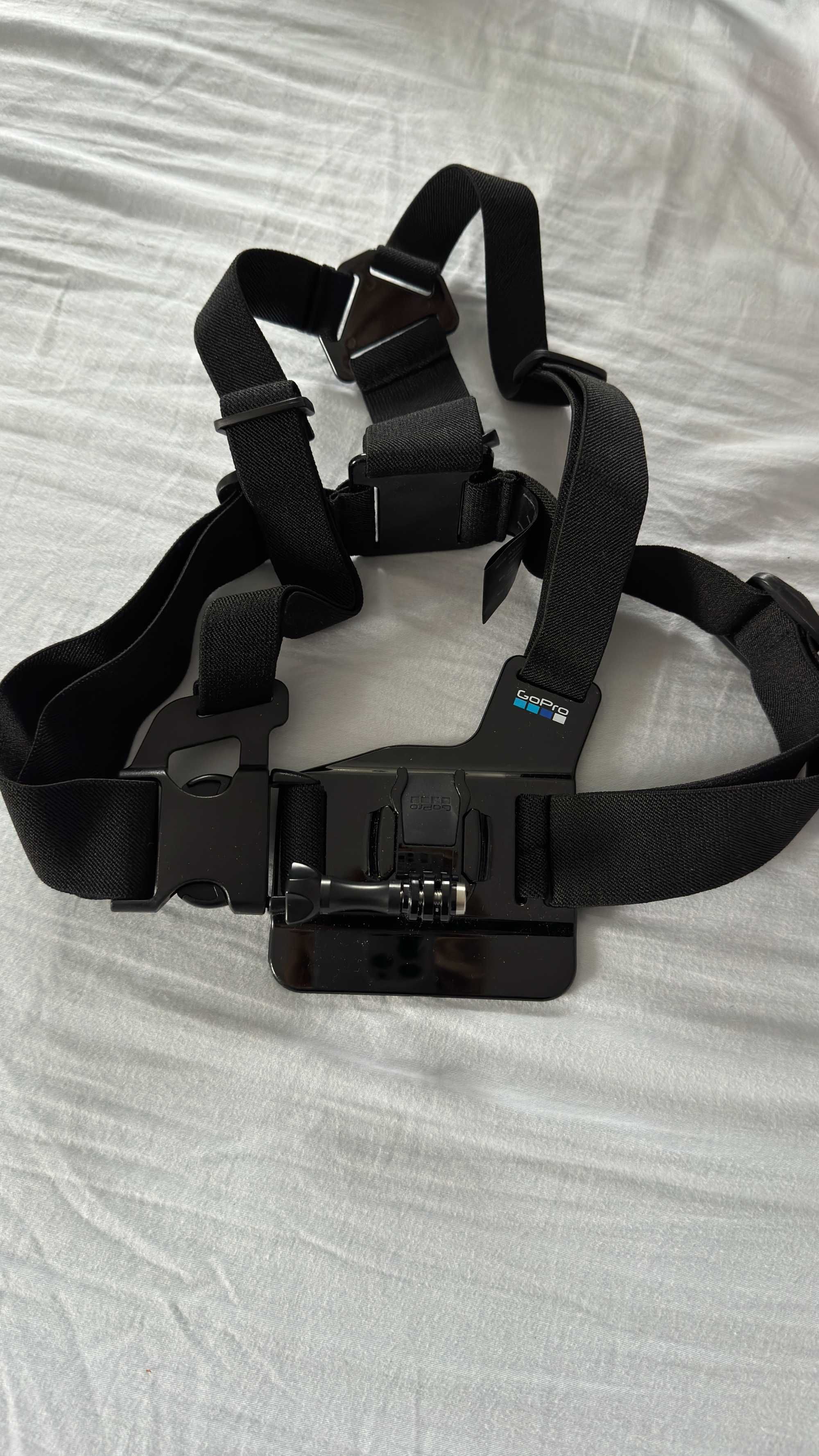 Камера GoPro Нero 6 з кейсом, тримачами та іншими аксесуарами