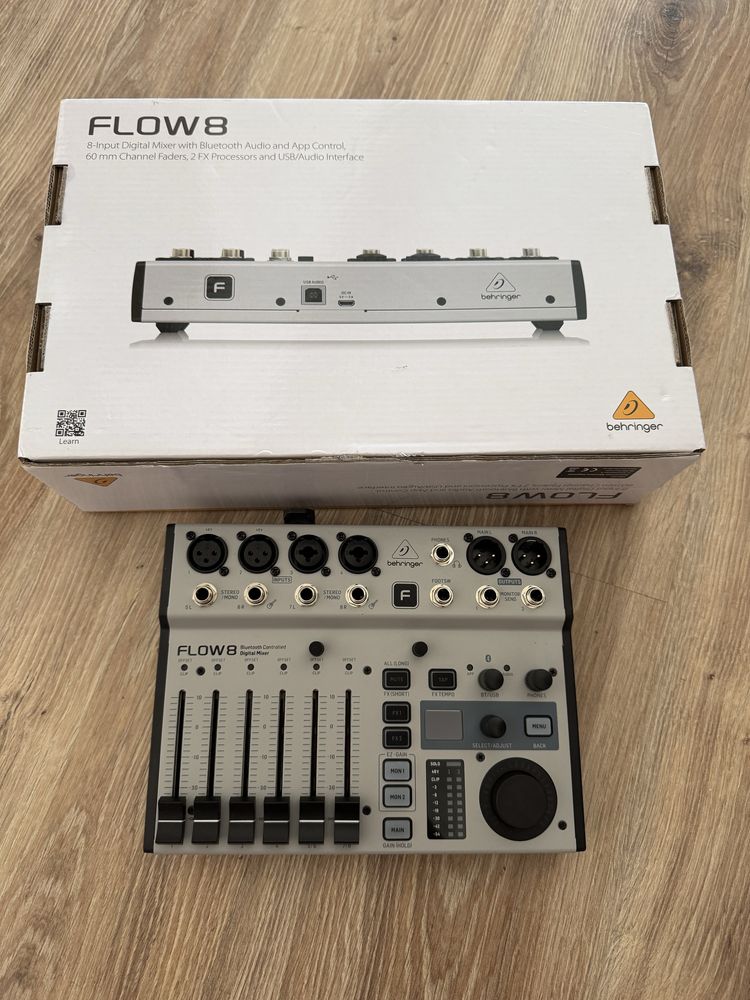 Mikser cyfrowy Behringer Flow 8